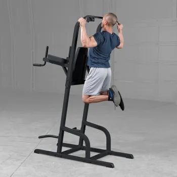 Body-Solid Kniehebe- Klimmzug- Dipständer GVKR-82B Black Edition – Klimmzug