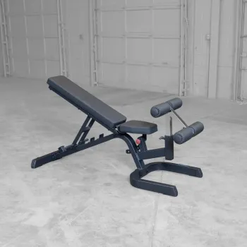 Body-Solid Kombibank Profi GFID-71B Black Edition – leichte Schrägstellung