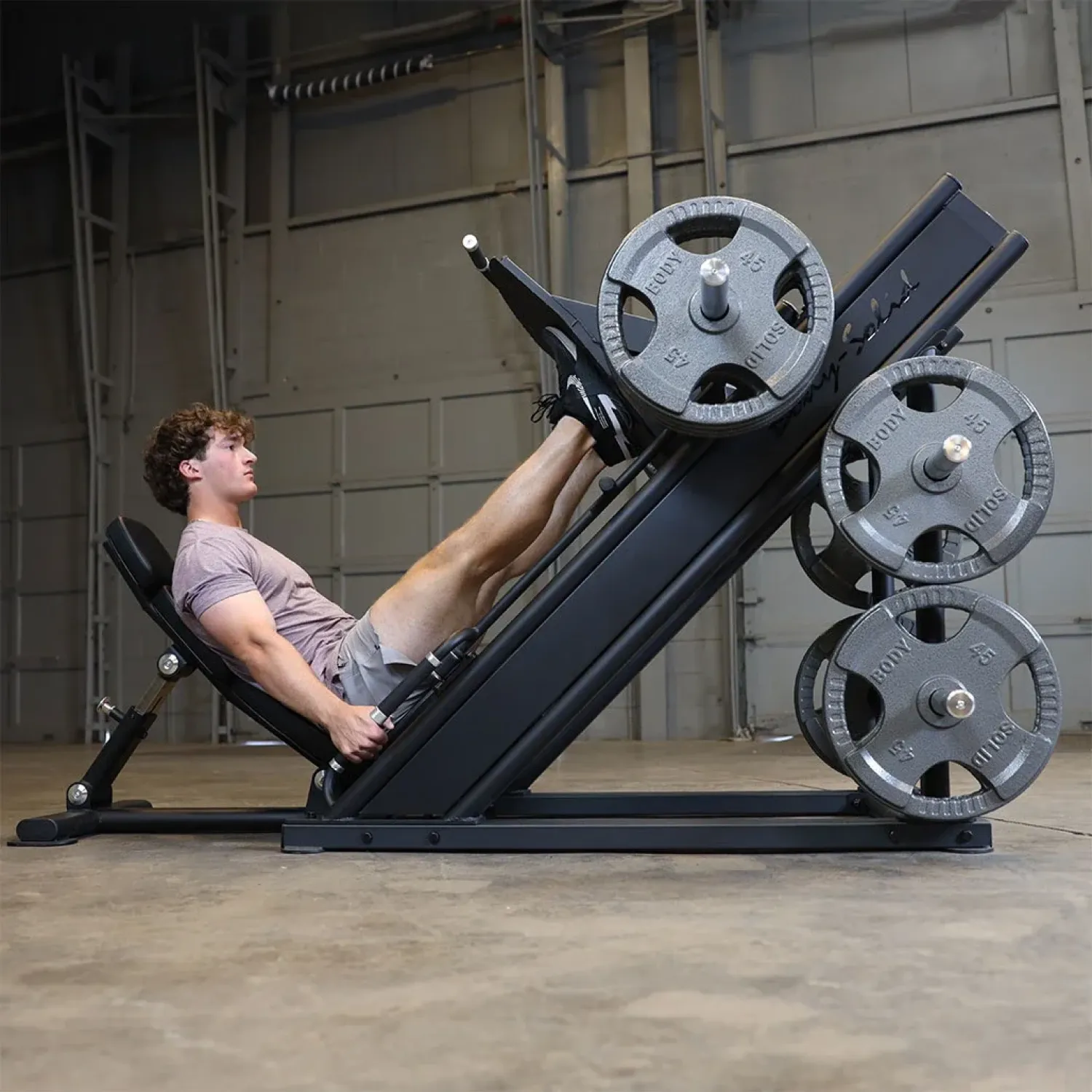 Body-Solid Pro ClubLine SGLP-500 – Seitenansicht im Training